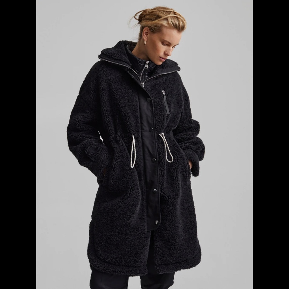 Varley Black Longline Teddy Coat with Drawstring
